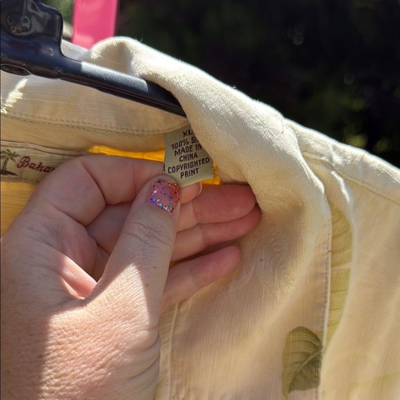 Tommy Bahama Cream and Green Casual Button Down Shirt - Picture 7 of 8